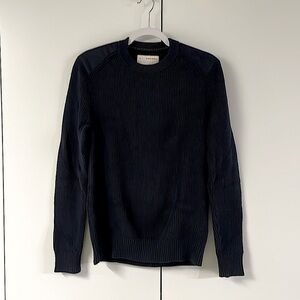 Banana Republic Heritage Collection navy blue crewneck sweater w/shoulder pads